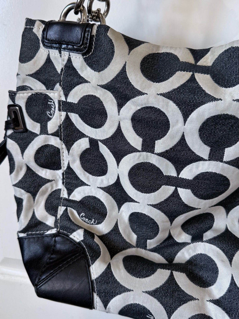 Coach Black & White Signature Shoulder Bag - Picture 5 of 14